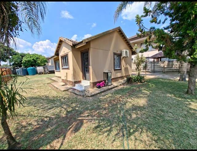3 BEDROOM HOUSE FOR SALE IN LOUIS TRICHARDT